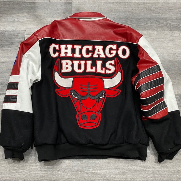 VINTAGE CHICAGO BULLS JACKET LARGE - Picture 1 of 7